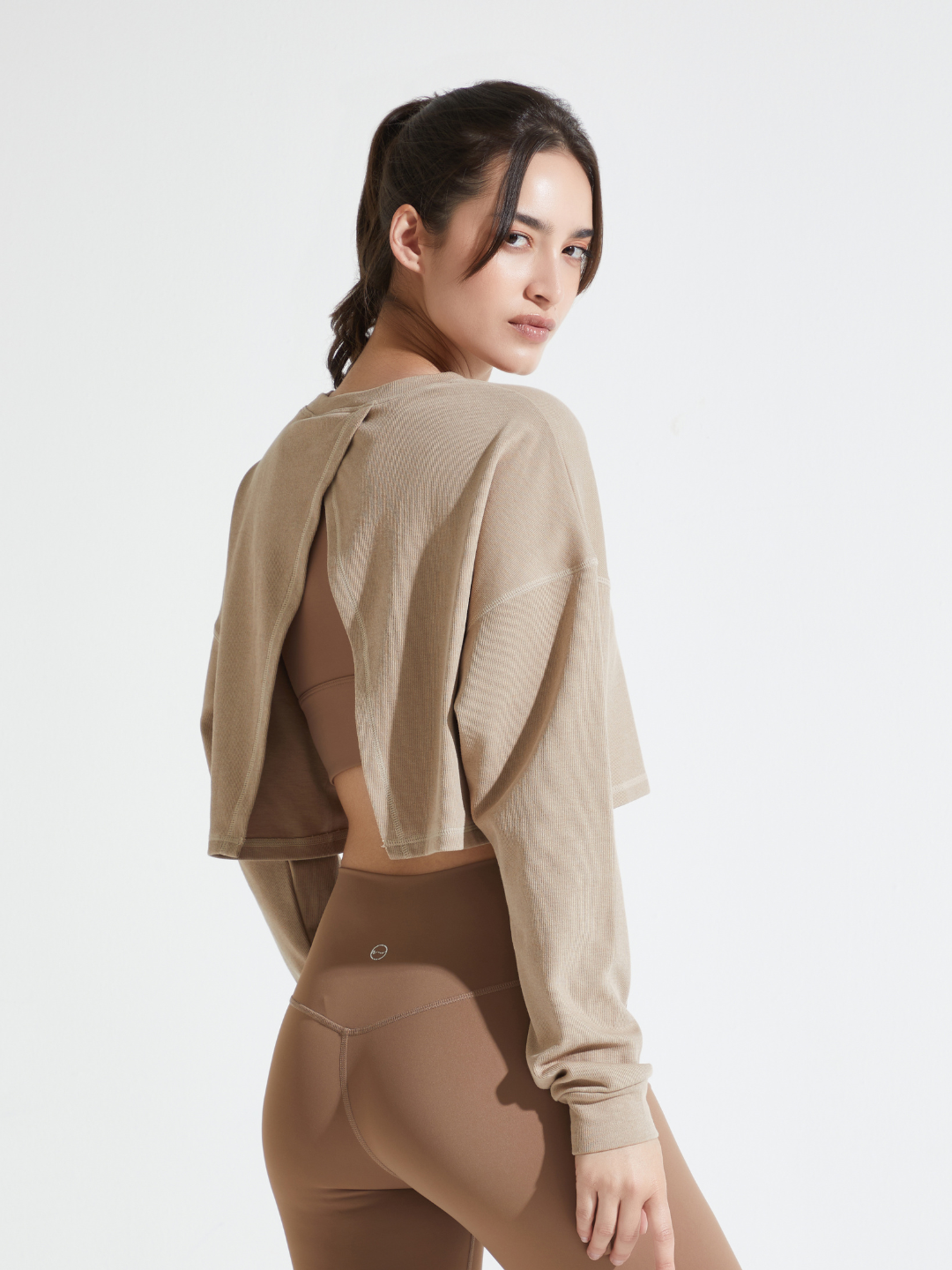 Flow Backless Lounge Top